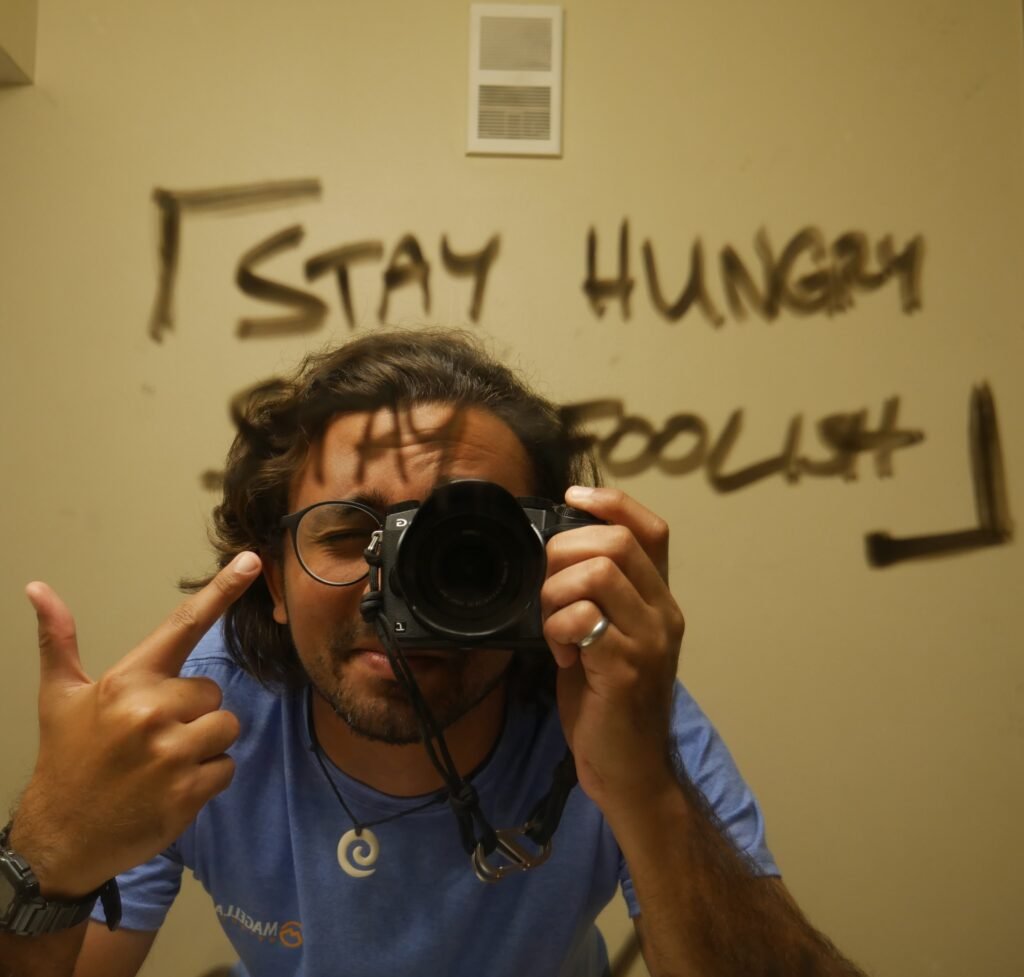 stay hungry stay foolish bathroom mirror image camera panasonic lumix g7 mario sultan