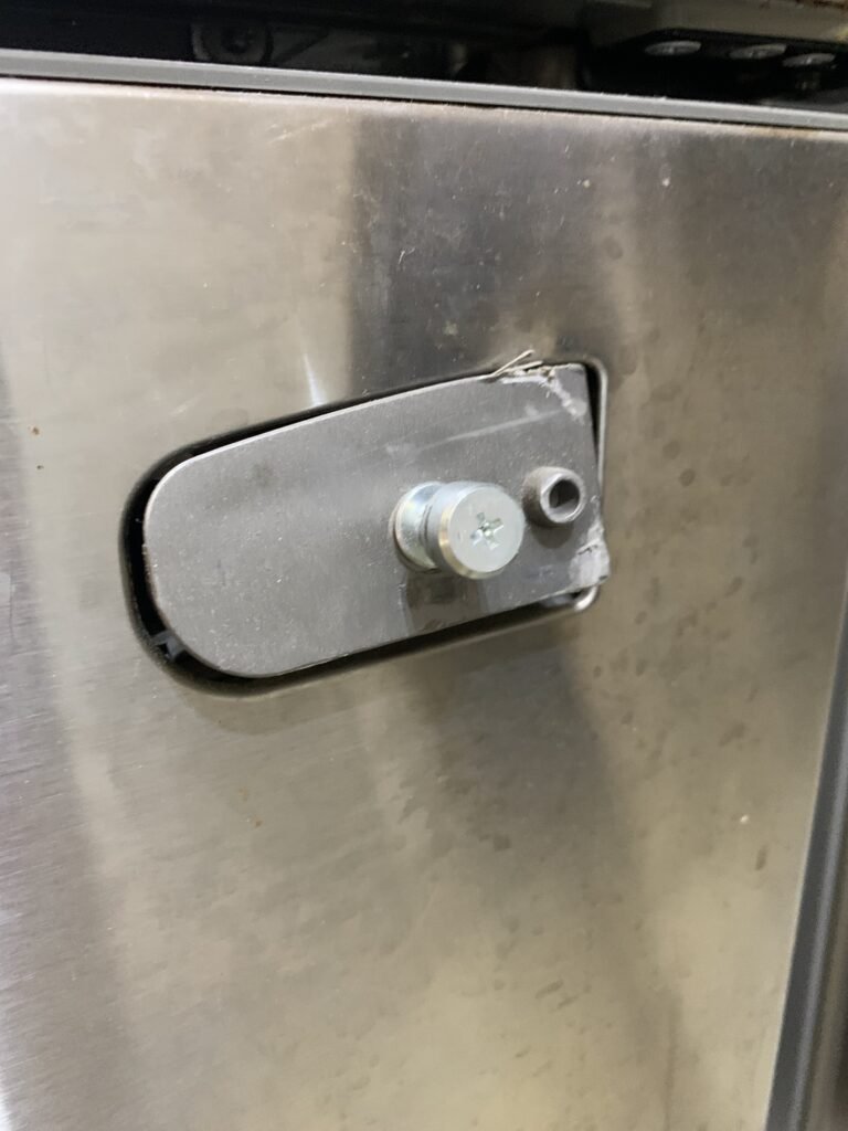 Broken Samsung fridge door handle bracket. 