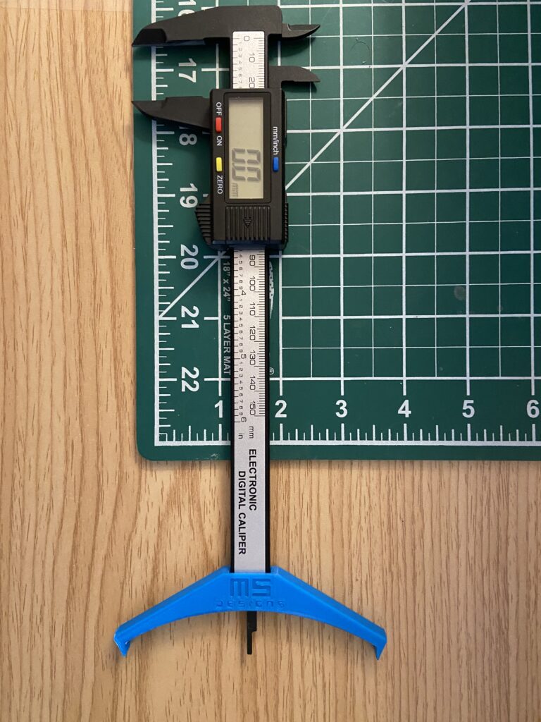 curve finder curved version 3d printed tool attaches to back of digital calipers to measure curve mario sultan designs top view